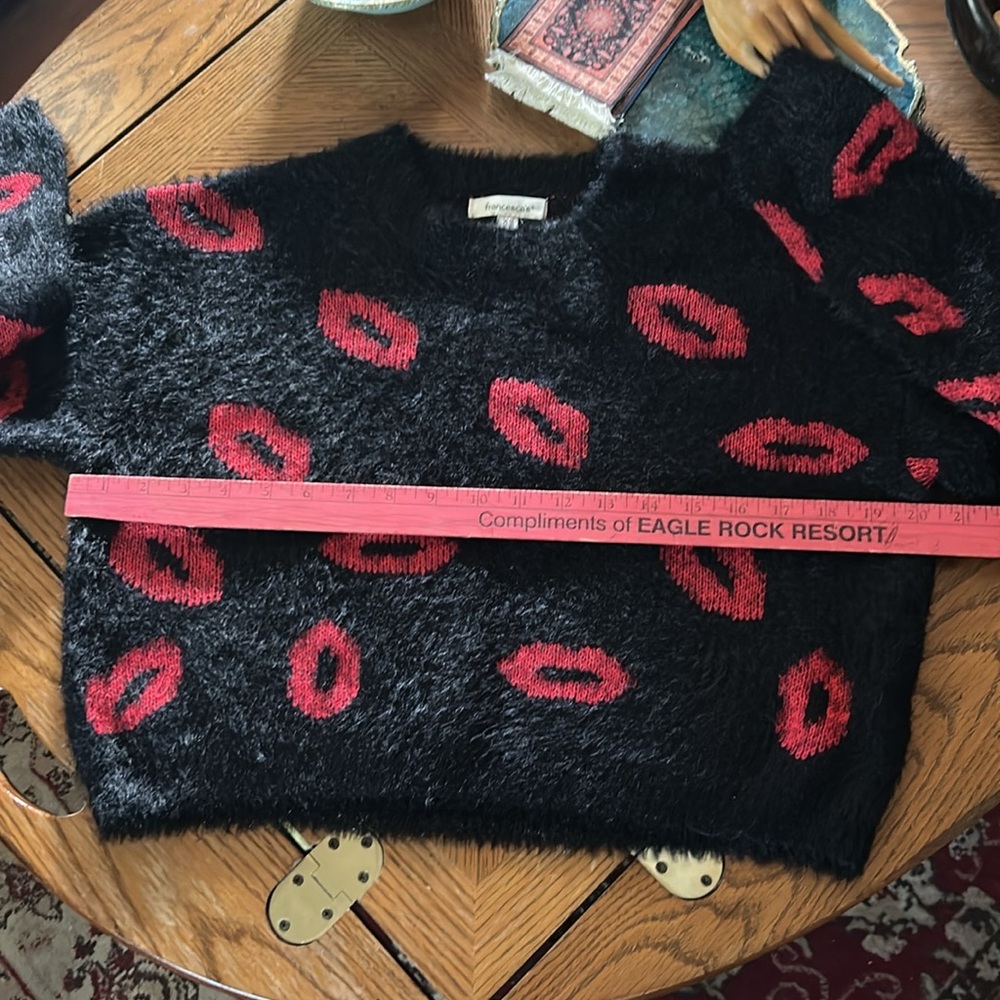 Fuzzy Lip Pattern Pullover Sweater - image 8